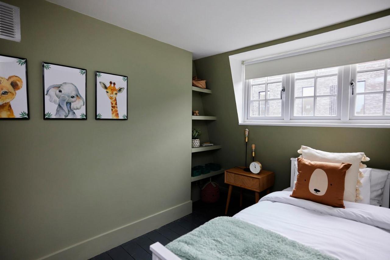 ロンドンThe Southwark Townhouse - Adorable 3Bdr House With Gardenアパートメント エクステリア 写真